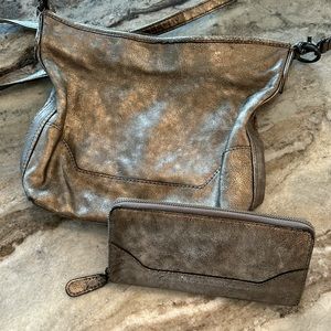 Frye Womens Melissa Silver Brown Leather Hobo Bag with matching zip wallet